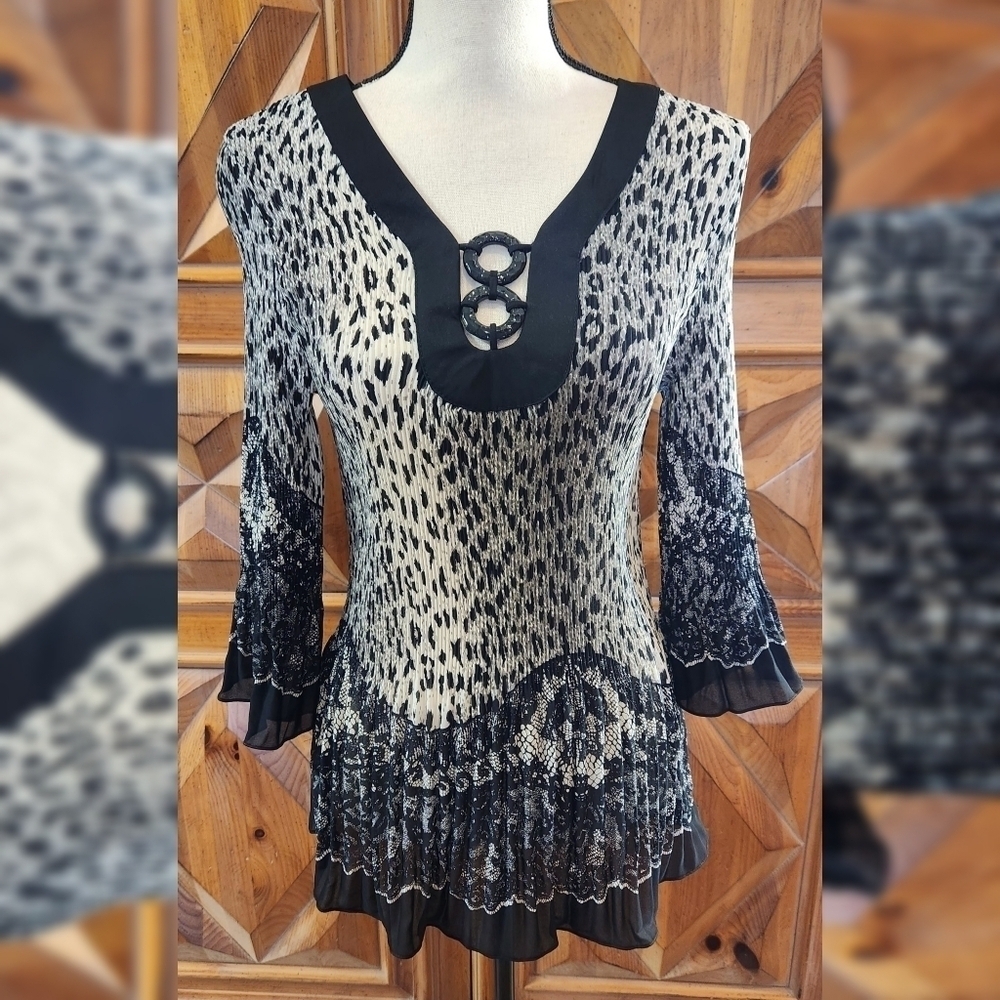 Nicola Crinkle Top Sz M